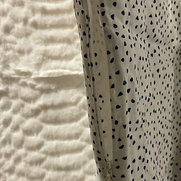 NWT Seven For All Mankind Pleated skirt White with black spot small retail $345 - Picture 4 of 13